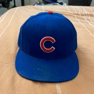 Chicago Cubs men’s baseball hat, lightly worn